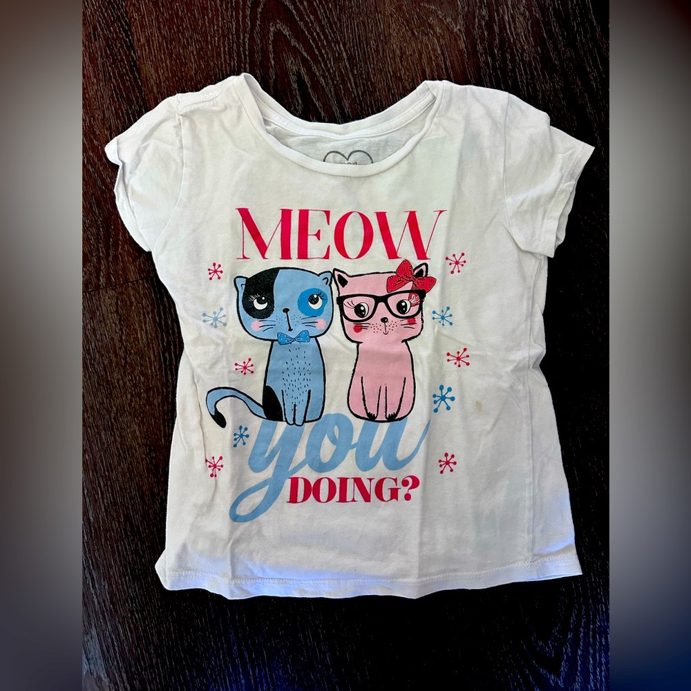 Girls size 6 tshirt